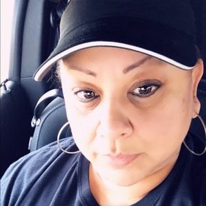 Meet your Posher, Mercedes